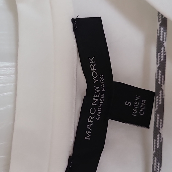 MARC NEW YORK ANDREW MARC WOMENS TOP WHITE SIZE SMALL - Picture 7 of 13
